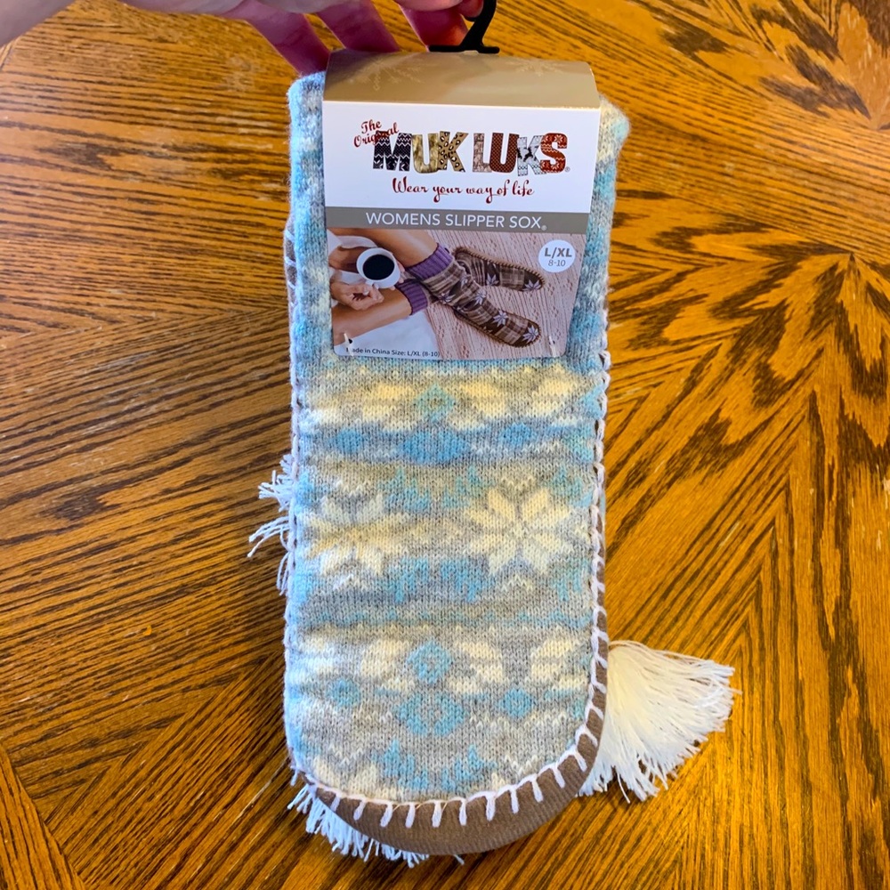 Muk Luks women’s slipper socks, grey & blue L 8/10